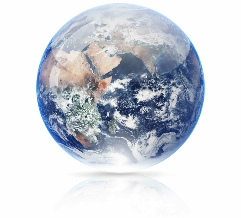Earth globe on a white background. The photo symbolizes the career opportunities in Steyr at weba Werkzeugbau and global perspectives.